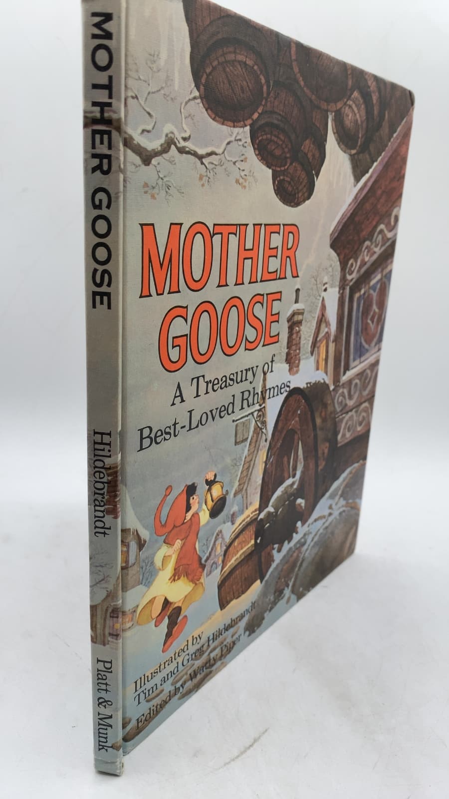 Mother Goose: A Treasury of Best-Loved Rhymes by Edited by Watty Piper - front cover