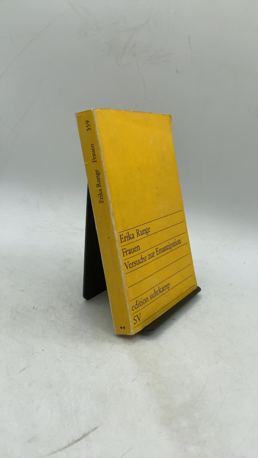 Frauen Versuche zur Emanzipation by Erika Runge - front cover