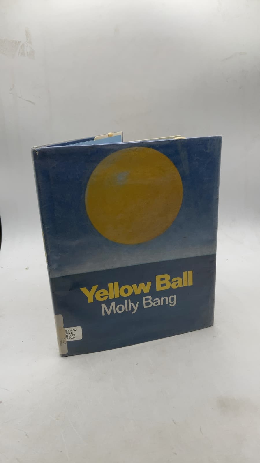 Yellow Ball by Molly Bang - front cover