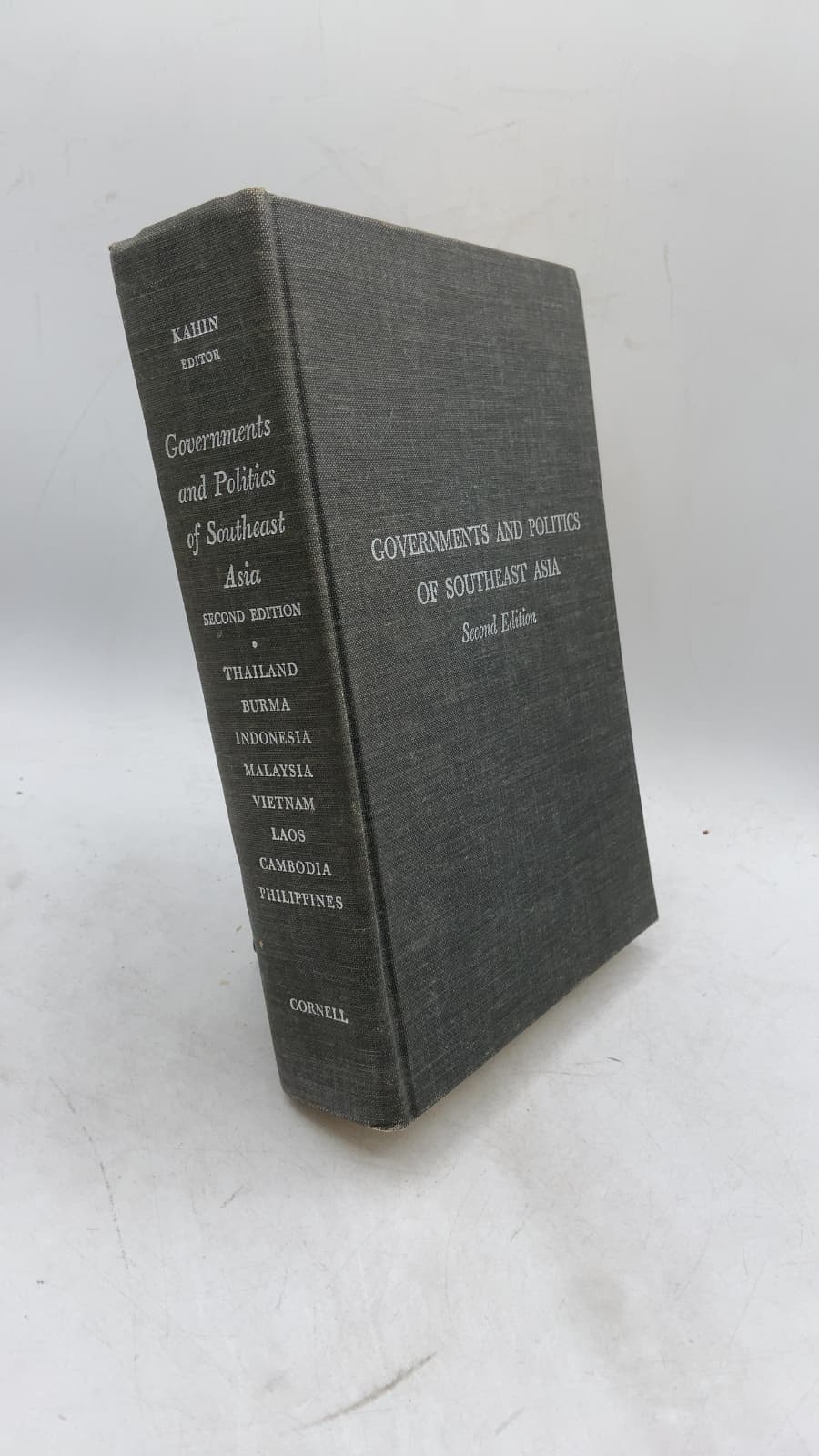 Governments and Politics of Southeast Asia by Edited by George McTurnan Kahin - front cover