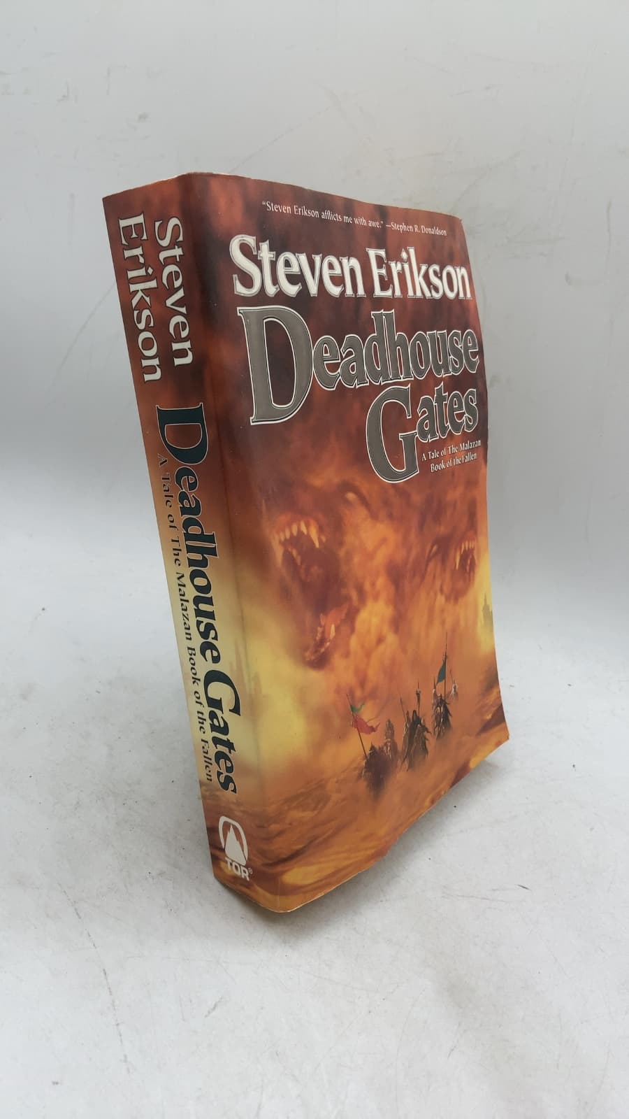 Deadhouse Gates by Steven Erikson - front cover