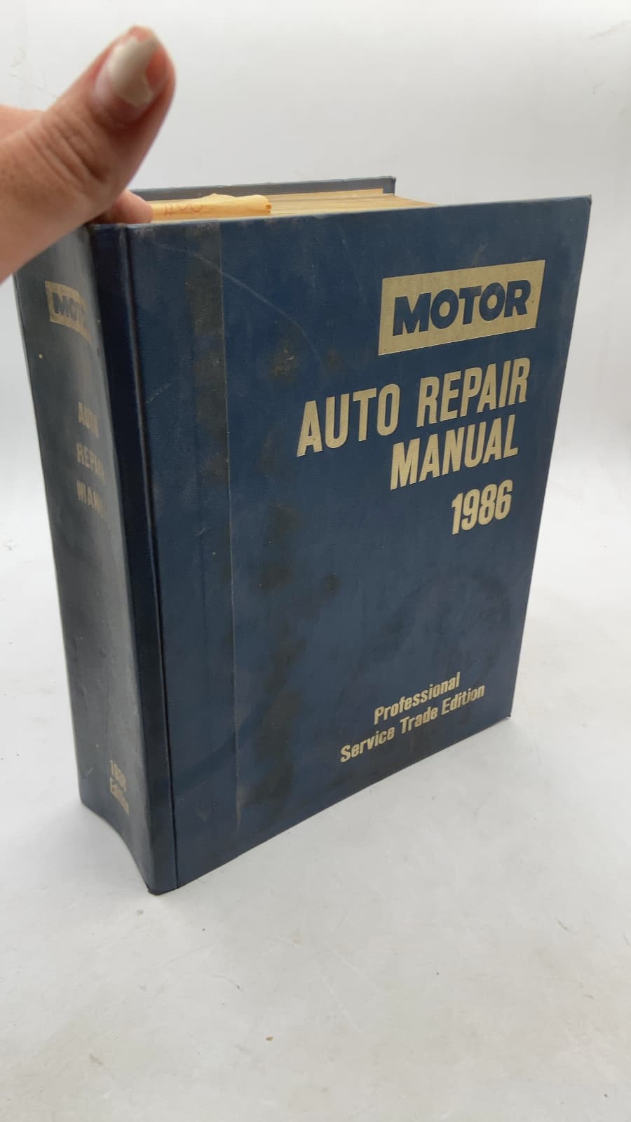 Motor Auto Repair Manual 1986 by Michael J. Kromida, SAE (Editor) - front cover