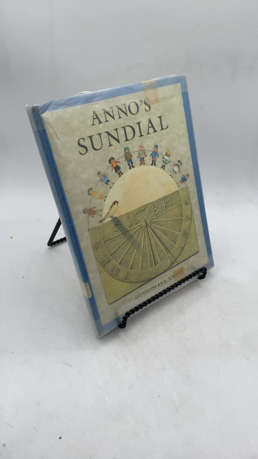 Anno's Sundial by Mitsumasa Anno - front cover