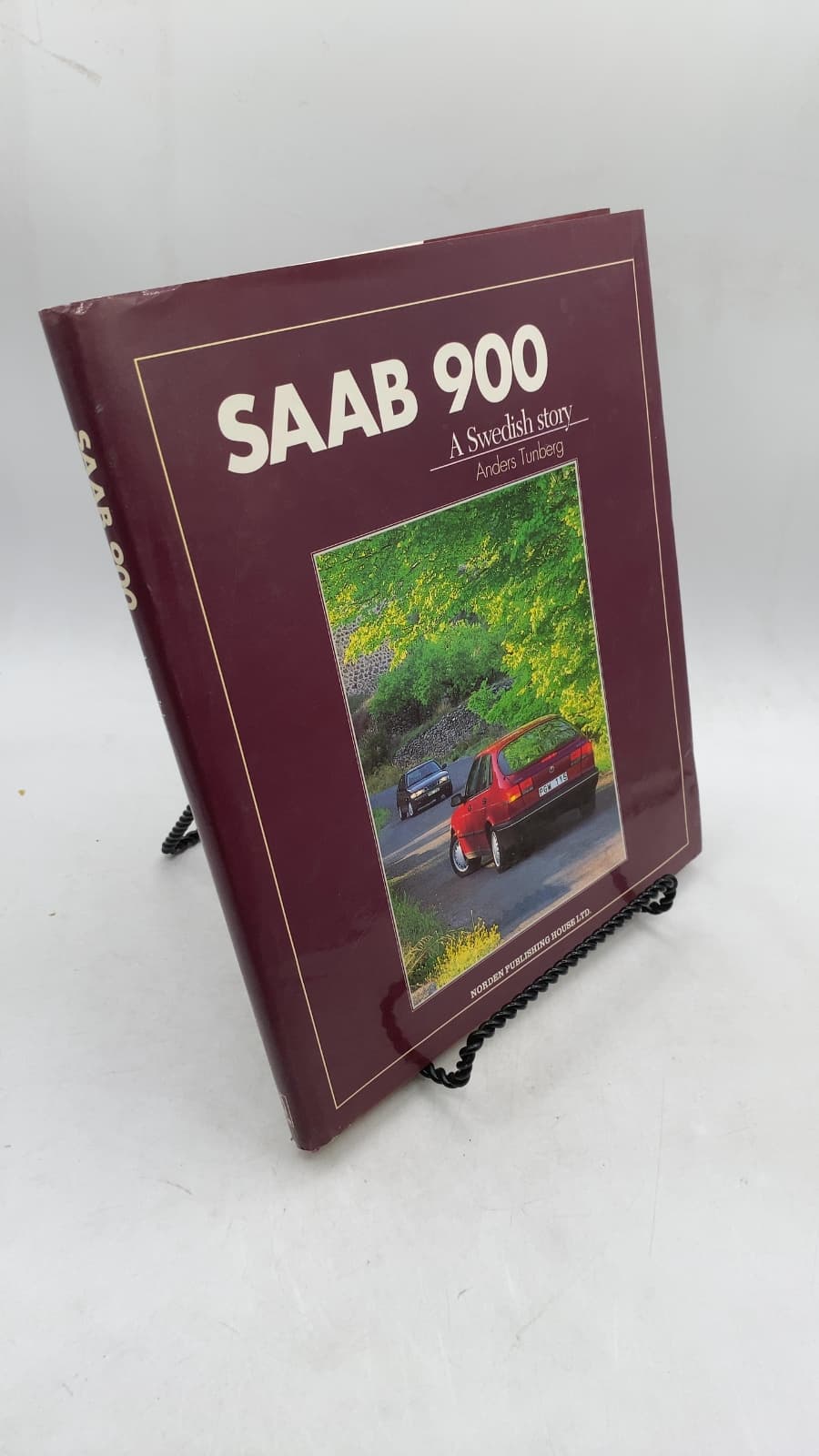 SAAB 900 A Swedish Story by Anders Tunberg - front cover