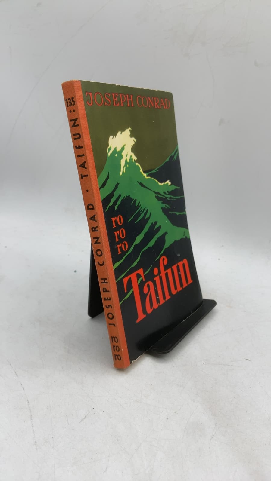 Taifun by Joseph Conrad - front cover