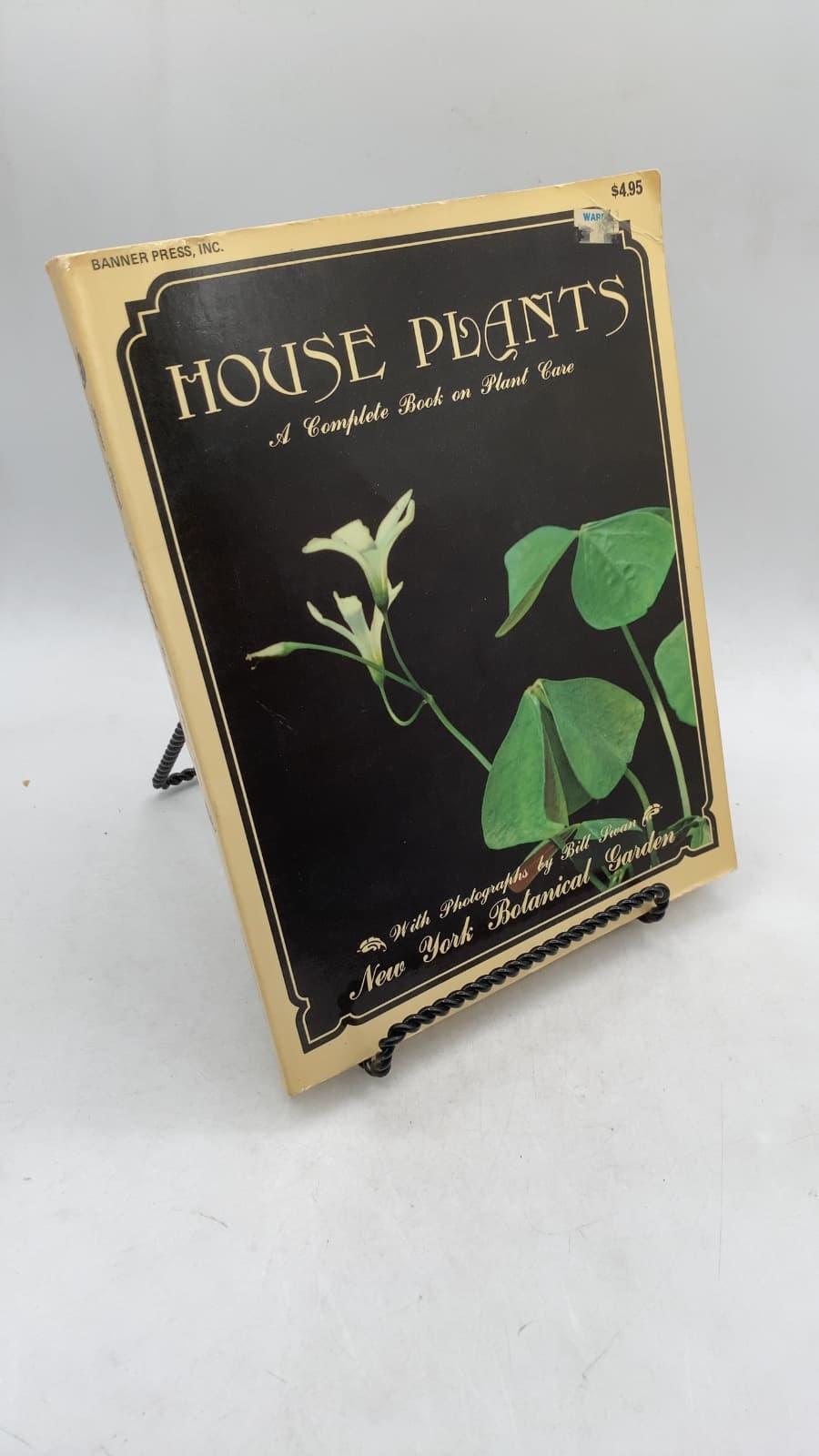 House Plants: A Complete Book on Plant Care by Linda Timko Gonzalez - front cover