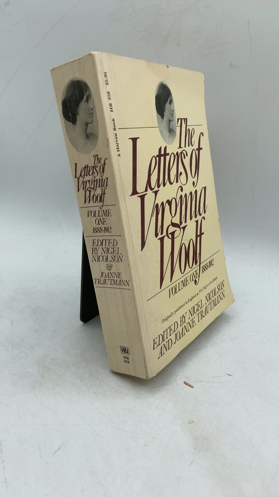 The Letters of Virginia Woolf Volume I: 1888-1912 by Virginia Woolf - front cover