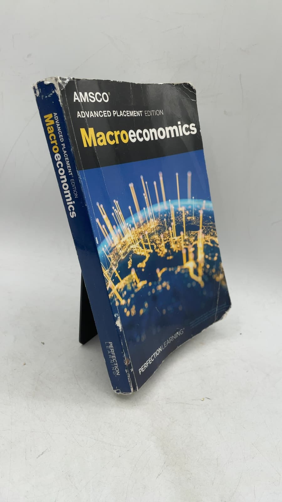 Macroeconomics - front cover