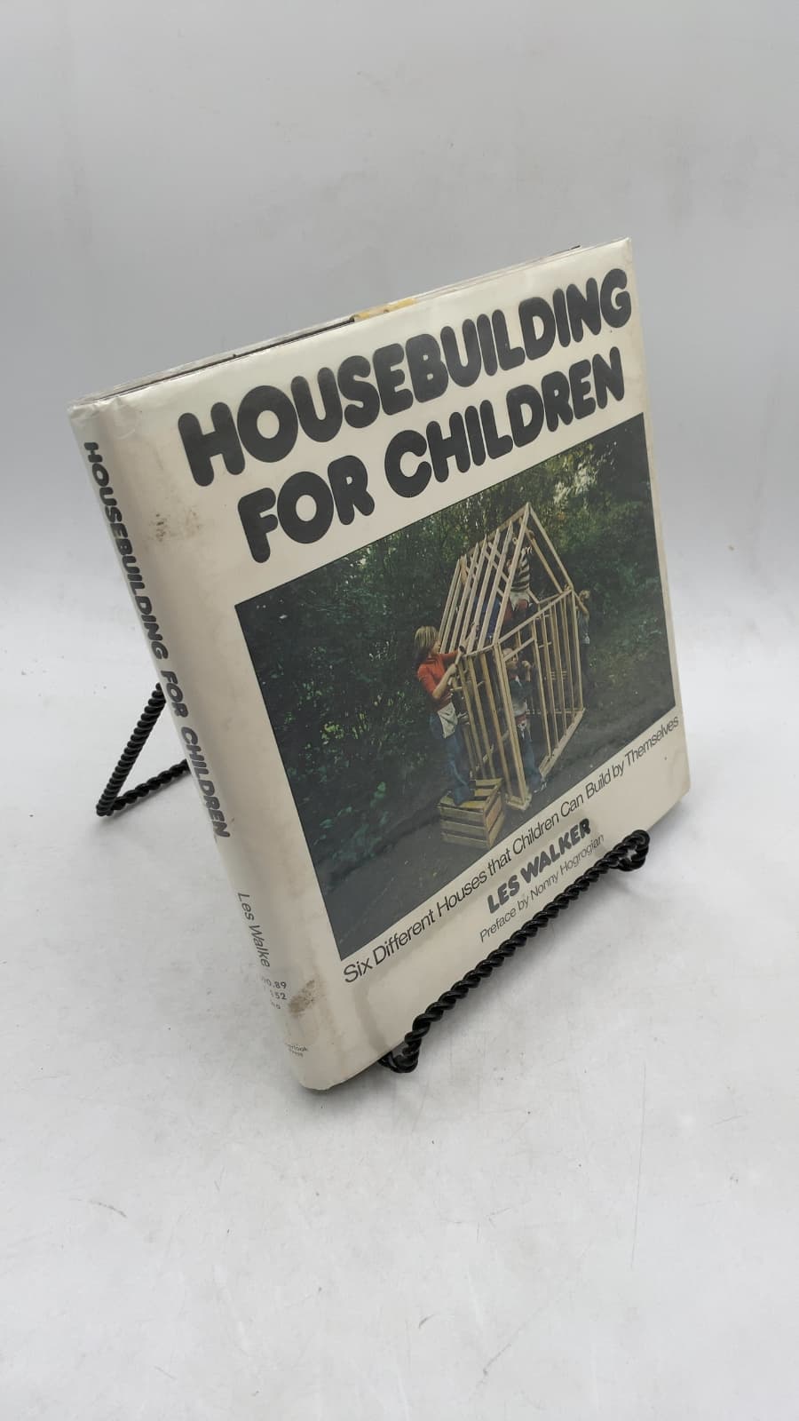 Housebuilding for Children by Les Walker - front cover