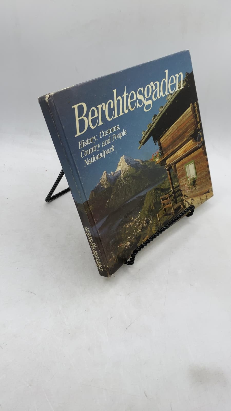 Berchtesgaden: History, Customs, Country and People, Nationalpark by Wolfgang Plenk - front cover