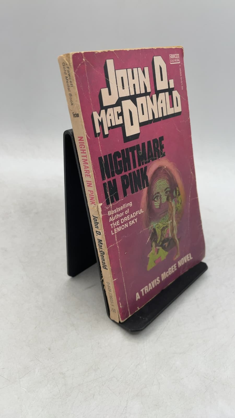 Nightmare IN Pink by John D. MacDonald - front cover