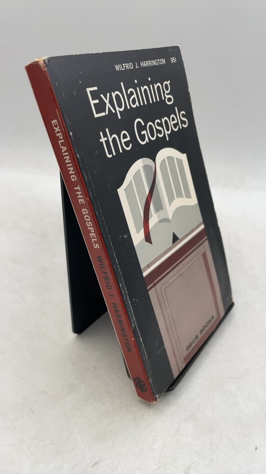 Explaining the Gospels by Wilfrid J. Harrington, O.P. - front cover