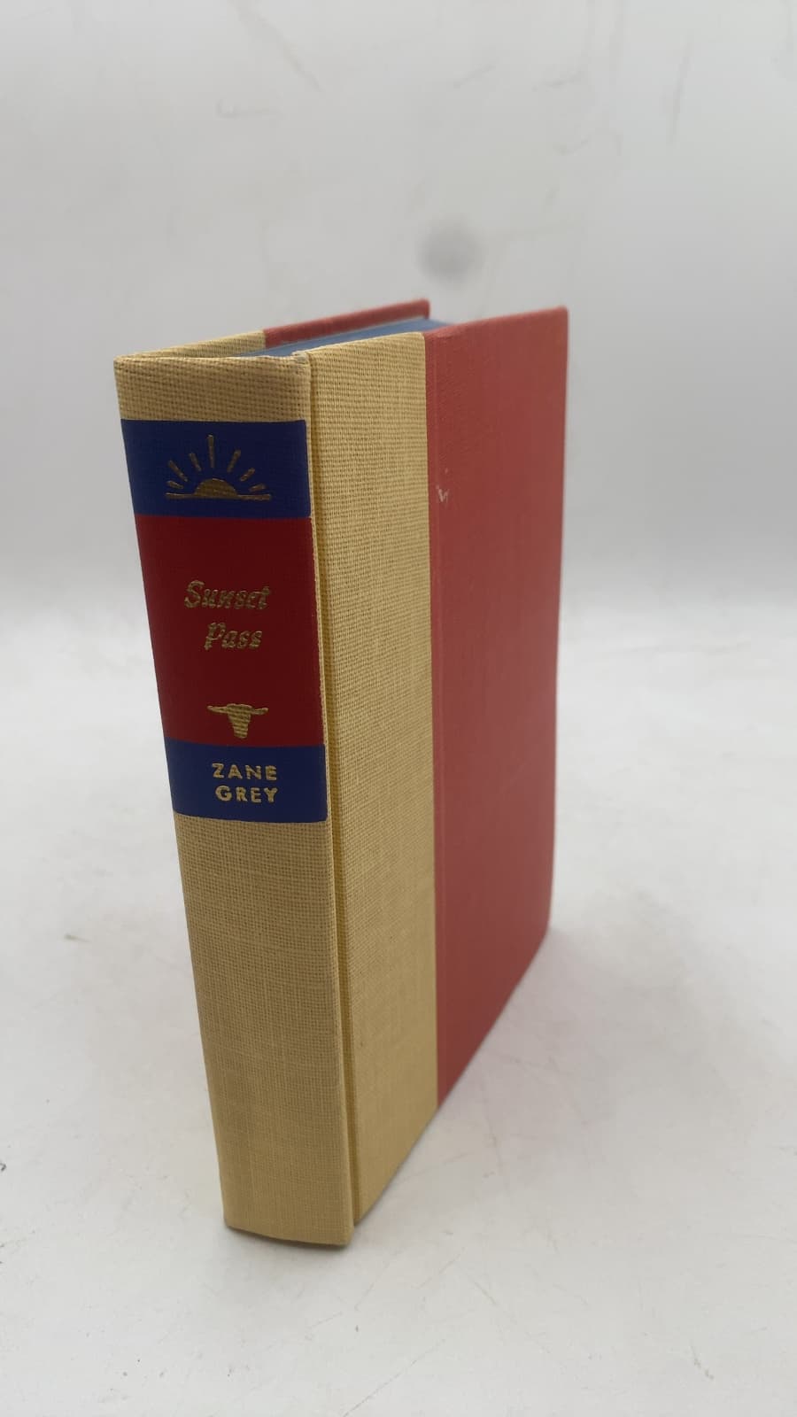 Sunset Pass by Zane Grey - front cover