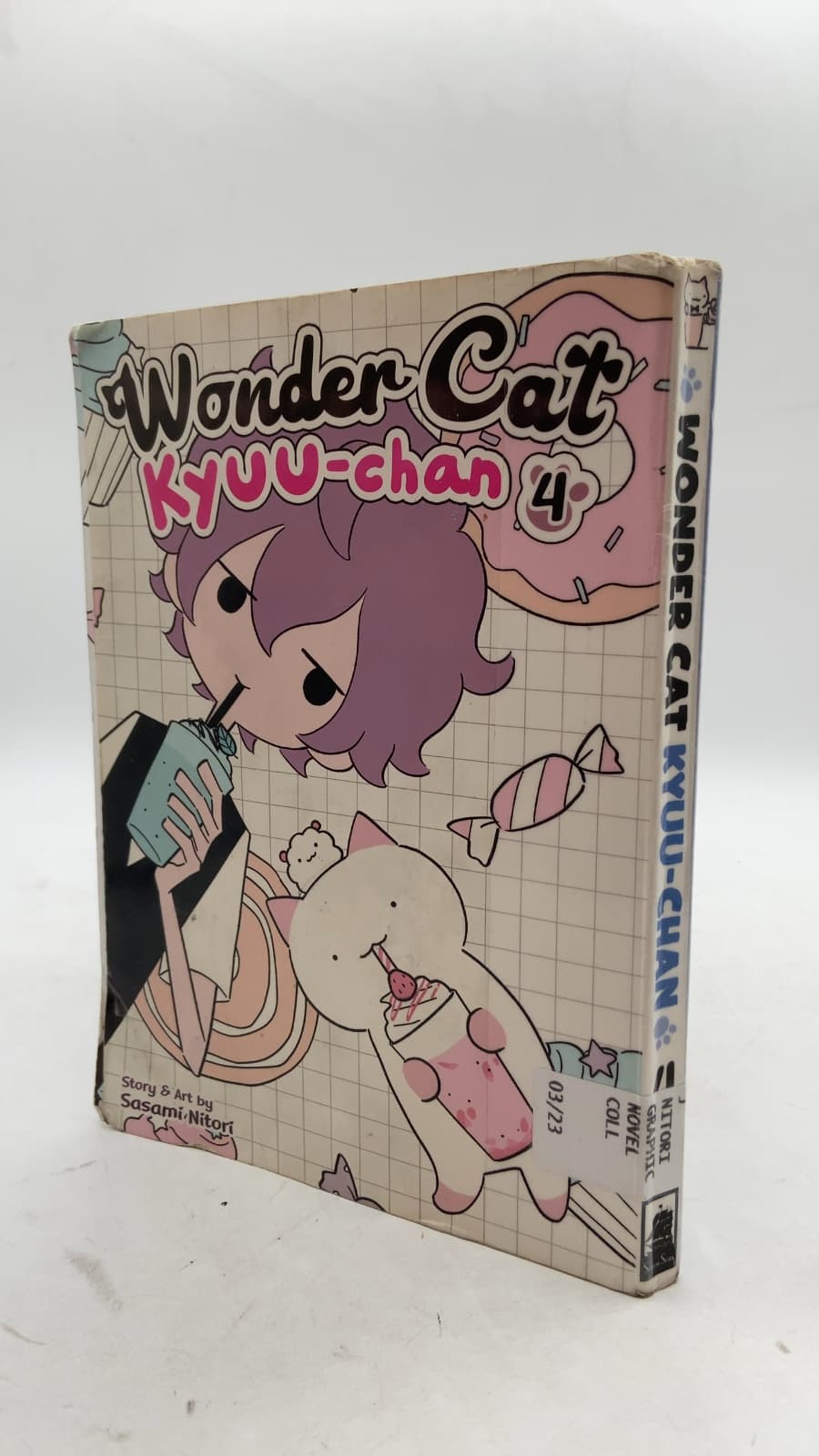 Wonder Cat Kyuu-chan 4 by Sasami Nitori - front cover