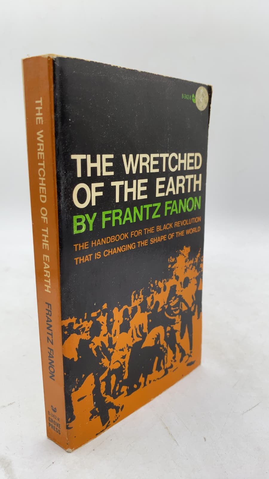 The Wretched of the Earth by Frantz Fanon - front cover