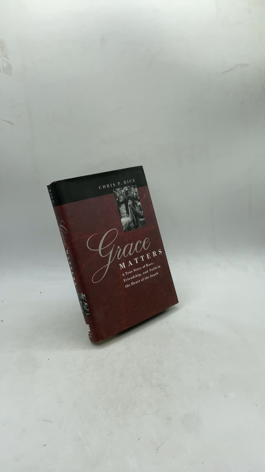 Grace Matters: A True Story of Race, Friendship, and Faith in the Heart of the South by Chris P. Rice - front cover