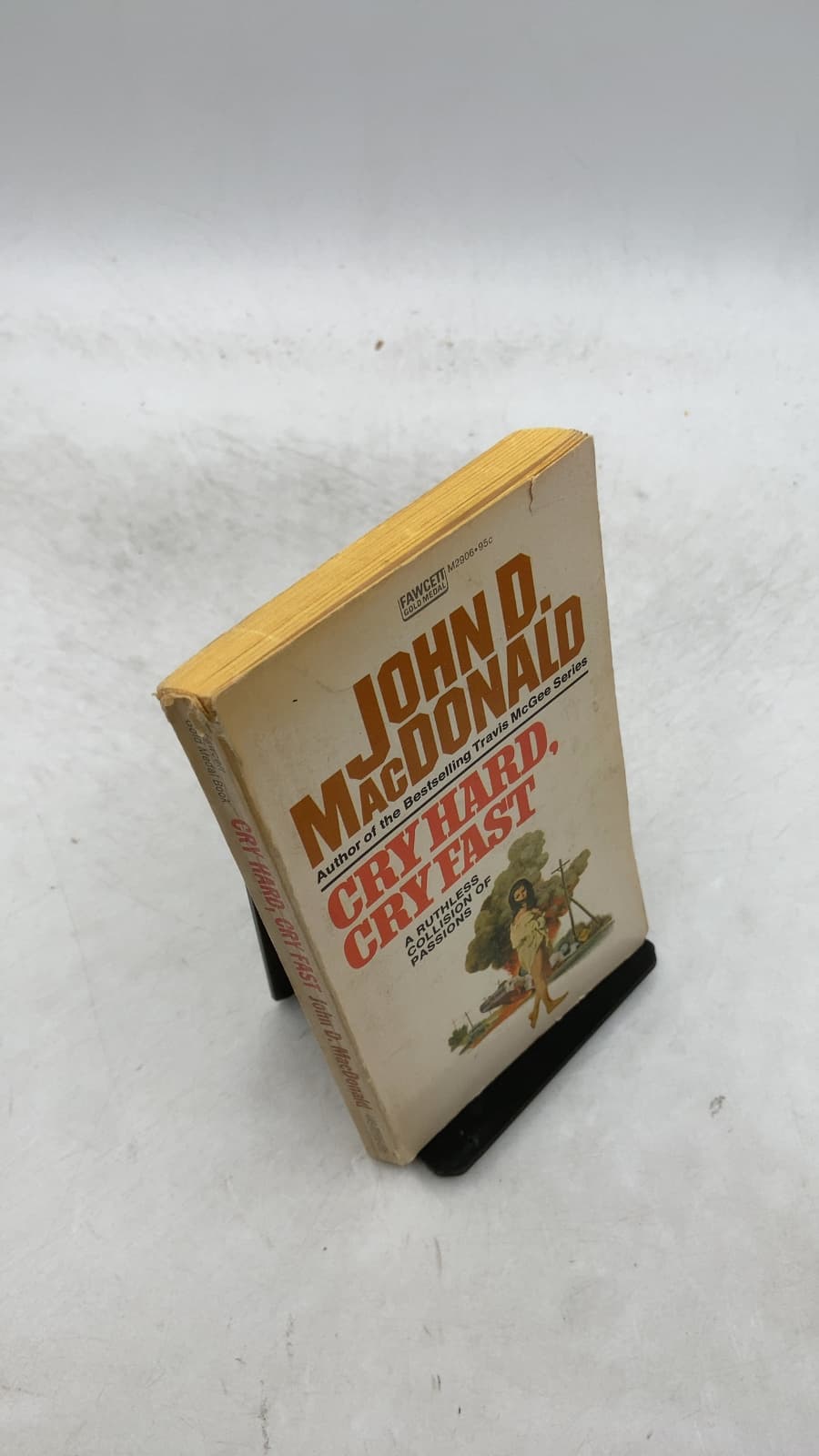 Cry Hard, Cry Fast by John D. MacDonald - front cover