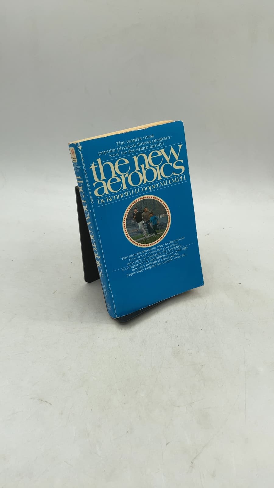 The New Aerobics by Kenneth H. Cooper, M.D., M.P.H., Lt. Col., U.S.A.F. Medical Corps - front cover