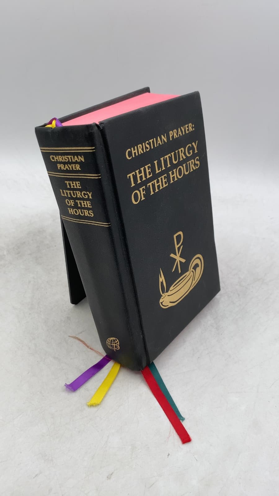 Christian Prayer: The Liturgy of the Hours by International Commission on English in the Liturgy - front cover
